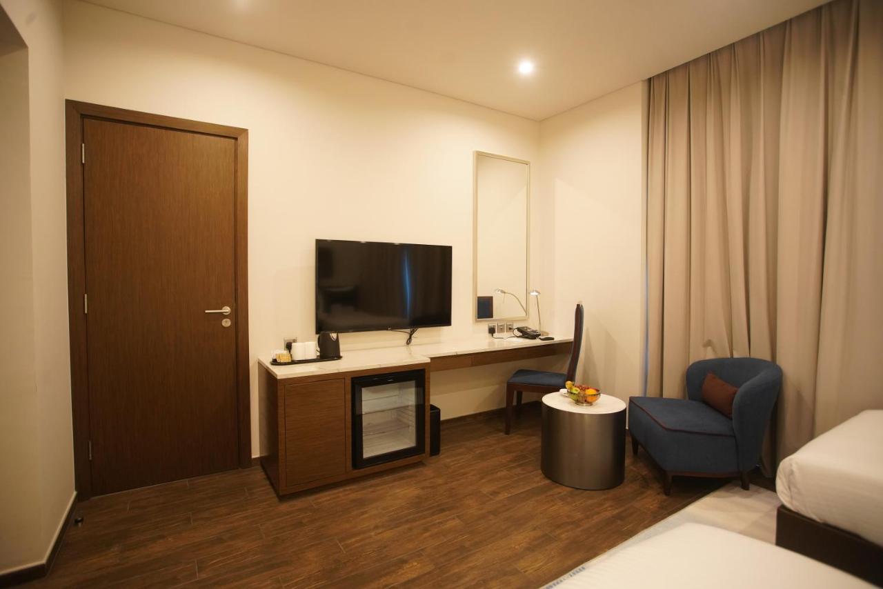 C - Hotel And Suites Doha Extérieur photo